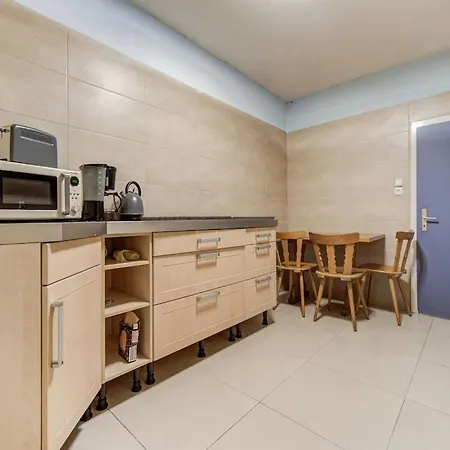 Peaceful Apartment In Aurach With Terrace Apartament